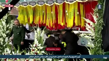 تشییع پیکر شهید اسماعیل هنیه با حضور مردم از مقابل دانشگاه تهران