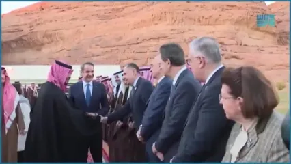 استقبال بن سلمان از نخست وزیر یونان در سیاه چادر