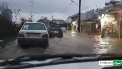 نمایی از ورود سیل به داخل شهر و آبگرفتگی گسترده در میدان پیربازار شهرستان رشت!