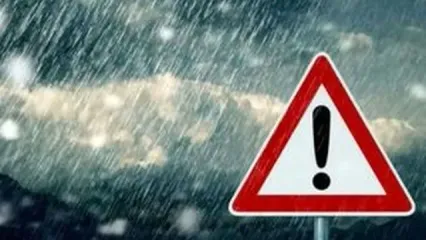 ویدئوی سیل شدید در مسیر منجیل به علی آباد
