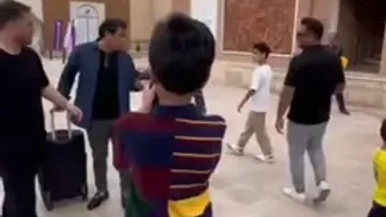 خداداد عزیزی و دعوای خیابانی در یزد با یک پرسپولیسی!