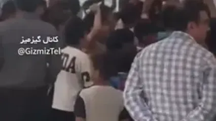 فیلم قطع برق مدرسه در لامرد شیراز و حمله دانش آموزان به اداره برق