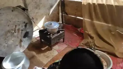 ببینید؛ غذای عشایری در ایران؛ تهیه رب گوجه و پخت جوجه کباب در دشت