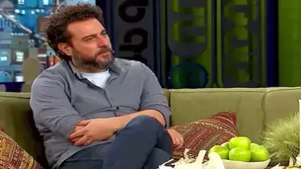 فیلم افشاگری محمد اصفانی در تلویزیون از همکاری با شادمهر عقیلی در البوم حسرت در تلویزیون!