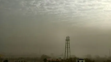 تصاویری از گرد و غبار غلیظ در اهواز و بوشهر
