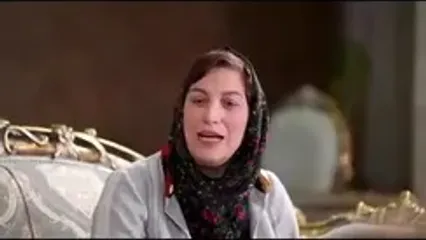 نگاهی به چیدمان گرم خانه اعیانی نفیسه روشن ! / به سبک اروپایی و ایرانی از مبلمان سلطنتی طلایی تا فرش لاجوردی !