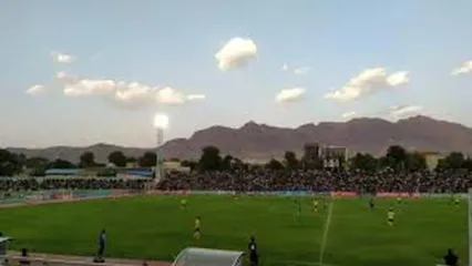 هالک در ورزشگاه خرم آباد رویت شد