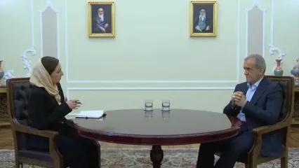 پزشکیان: به برادران و خواهران‌مان در جمهوری آذربایجان عشق می‌ورزیم/ ایران را سرزمین دوم آذری‌ها می‌دانیم