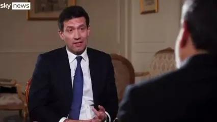 عدم تسلط عراقچی به زبان انگلیسی سوژه شد