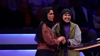 فیلم آوازخوانی باشکوه پسر کلاس نهمی در صداتو با آهنگ شجریان / این حجم از استعداد با این سن!