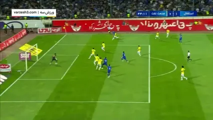 گل اول استقلال به صنعت نفت آبادان توسط کوشکی