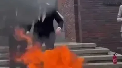 فیلم آتش زدن پرچم اتحادیه اروپا توسط گرزگورز براون