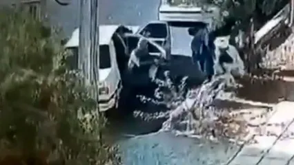 ویدئوی لحظه ربودن یک روحانی در ایرانشهر