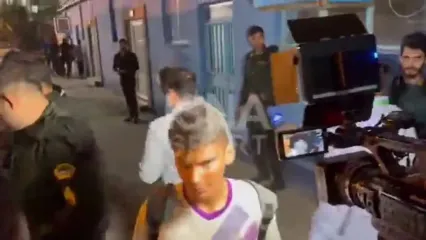ببینید؛ واکنش فراز کمالوند به ناکامی صنعت نفت در صعود به لیگ برتر