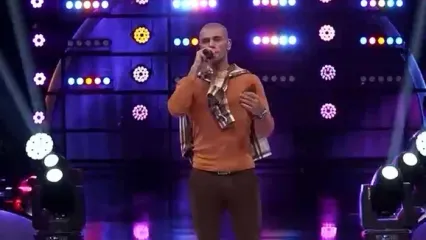 پیشکسوت فوتبال خواننده از آب درآمد