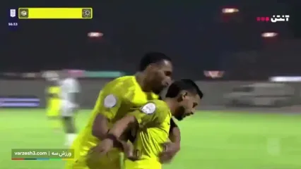 قایدی ابرقهرمانی در لباس زرد گل زیبای قایدی برای کامبک