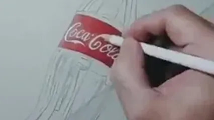 نقاشی سه بعدی بطری کوکاکولا