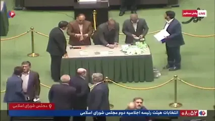 محمدباقر قالیباف با کسب ۲۲۰ رای رئیس مجلس شورای اسلامی ماند