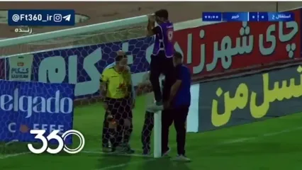 آبروی لیگ برتر فوتبال ایران در این صحنه رفت