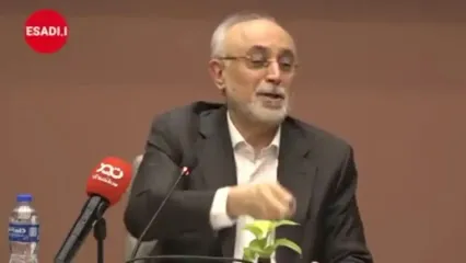 چرا پادشاه عربستان عصایش را در مقابل احمدی نژاد با ناراحتی بالا برد؟