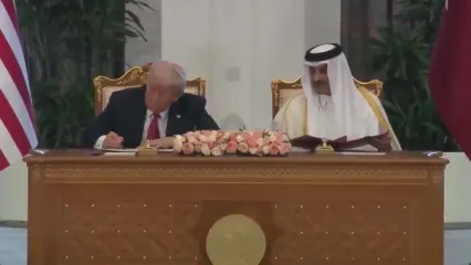 ترامپ با امیر قطر توافق‌نامه‌هایی در زمینه دفاعی و خرید بوئینگ امضا کرد