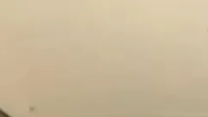 تصاویر تکان‌دهنده از طوفان در قم/ خیابان‌ها در تسخیر خاک و باد
