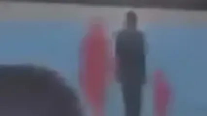 له شدن تاکسی پراید بین دو اتوبوس در حلب سوریه