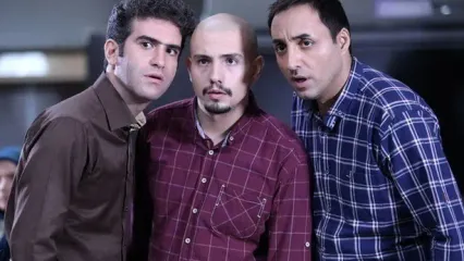 تصاویری از بازیگران لیسانسه‌ها در یک مراسم ختم