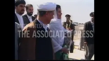 ببینید؛ سفر در زمان؛ استقبال «هاشمی رفسنجانی» از «بی نظیر بوتو»؛ سال 1374