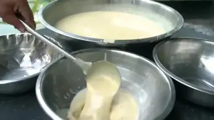 ببینید؛ غذای روستایی در هند؛ تهیه دسر هندی کلفی (Kulfi) توسط مادر بزرگ روستایی
