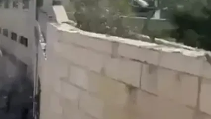 اطراف محل اصابت موشک در حیفا
