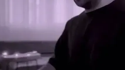 آواز باشکوه روزبه حضاری با آهنگ مازیار/ سرم روی تن من نباشه گر که بیگانه بشه هموطن من