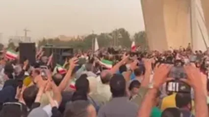 اجرای قطعه «ای ایران» توسط ارکستر سمفونیک تهران، همراه با مردم