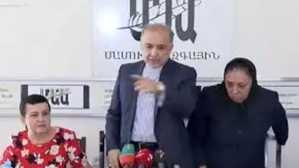 سفیر ایران خبرنگار آمریکا را از جلسه بیرون کرد