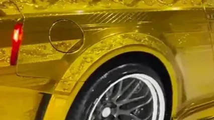 رونمایی از اولین خودرو با روکش طلای ۲۴ عیار در شارجه امارات