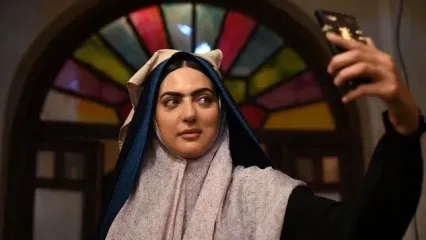 خانم بازیگرِ داش آکل، بهتر از یک مدل برای عکاسان ژست گرفت!