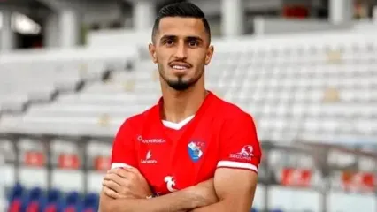 زنجیرزنی آقای گل پرسپولیس در شب تاسوعا