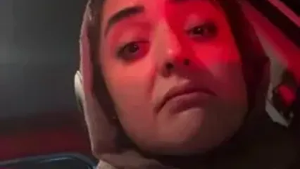 ببینید؛ دابسمش نرگس محمدی و علی اوجی پشت ترافیک
