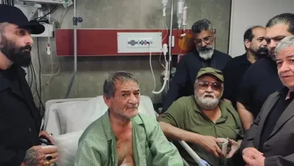 ببینید؛ عیادت اکبر عبدی از لات اسمیِ تهران در بیمارستان