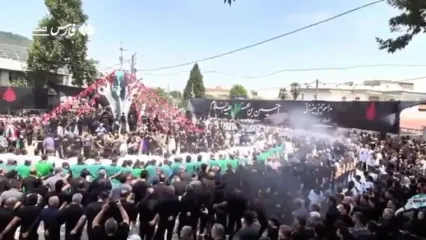 آئینِ دسته‌رویِ کمربه‌کمر در ظهر عاشورای رامیان
