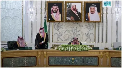 پادشاه عربستان پس از مدت‌ها غیبت آفتابی شد