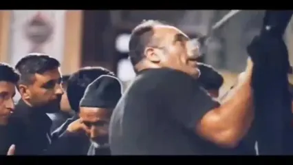 در حرم هر طرف پر از غوغاست؛ صحن در صحن شور روضه به‌ پاست