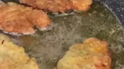 ساندویچ شنیسل مرغ مخصوص