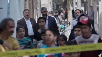 نماهنگ ساعت دیواری با صدای محسن چاوشی و بازی پژمان جمشیدی