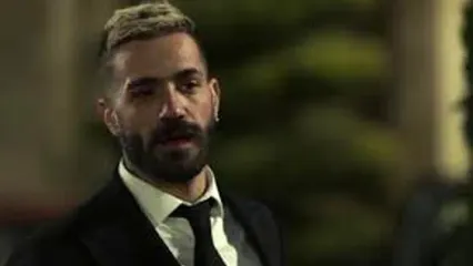 آقای بازیگر از نوید محمدزاده و همسرش عذرخواهی کرد