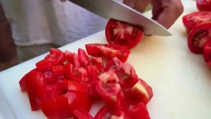 ببینید؛ غذای روستایی در ازبکستان؛ پخت لاگمن به روش یک آشپز ماهر