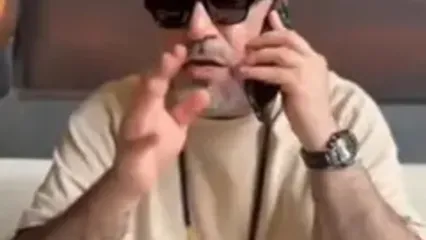 ببینید؛ وقتی رشیدپور به سر خود کوبید؛ کنایه تندوتیز رضا رشیدپور به فیلترینگ شبکه‌های مجازی!
