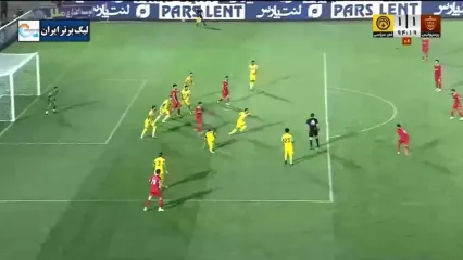 ویدیو: گل اول پرسپولیس به فجرسپاسی توسط علی علیپور