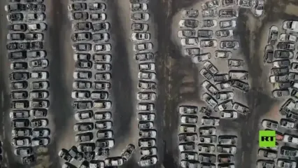 ببینید؛ گورستان خودروهای سوخته در یونان
