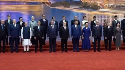 کیف عجیب محافظین در اجلاس شانگهای جلب توجه کرد